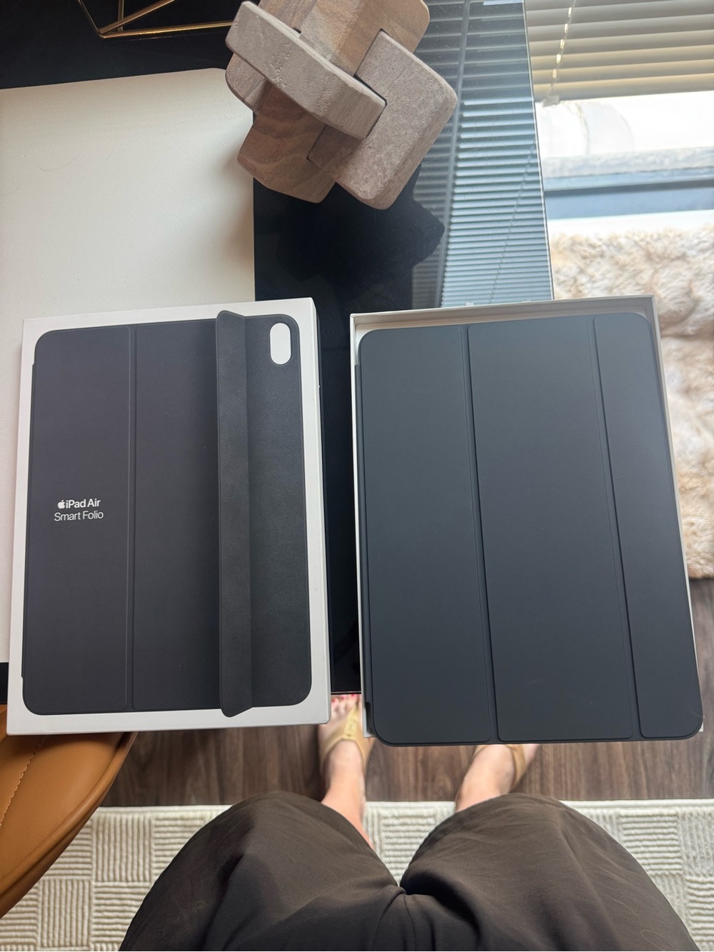 (NWT) iPad Air 11” Smartfolio Case - Charcoal